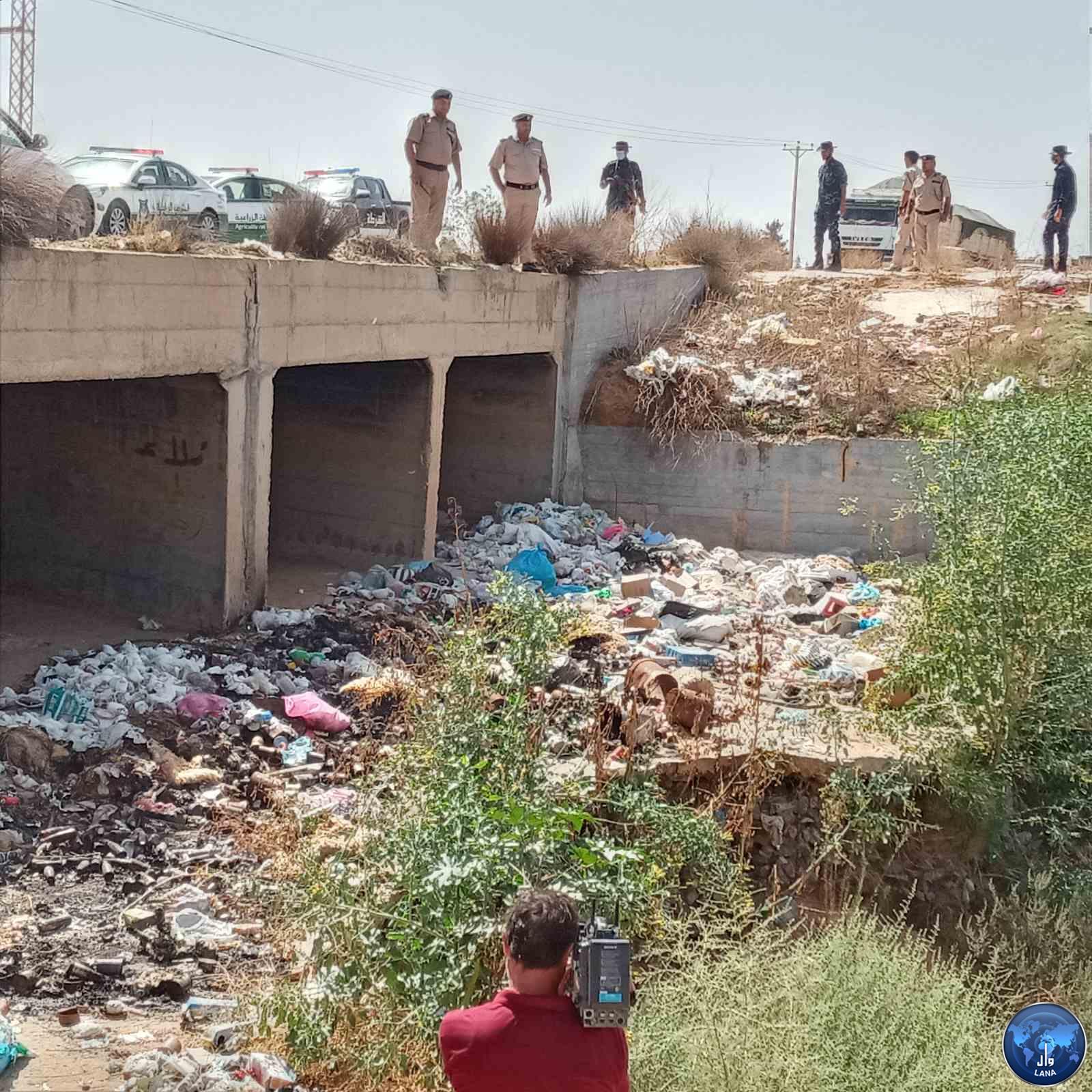 جهاز الشرطة الزراعية يتابع التجاوزات والمخالفات على خط مسار النهر الصناعى وسد وادى المجنين.