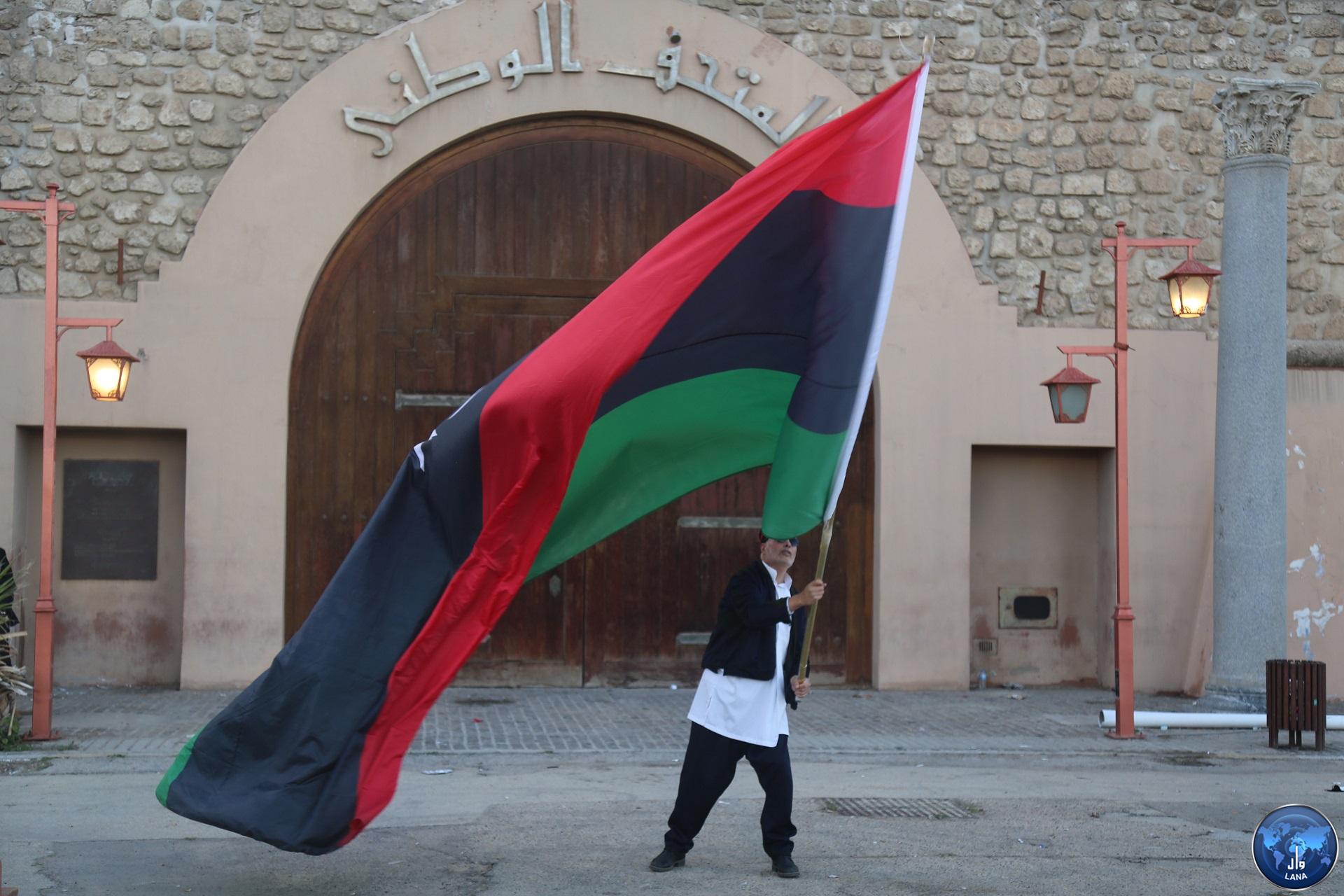 احتفال الشعب اللليبي بثورة 17 فبراير  .. ميدان الشهداء