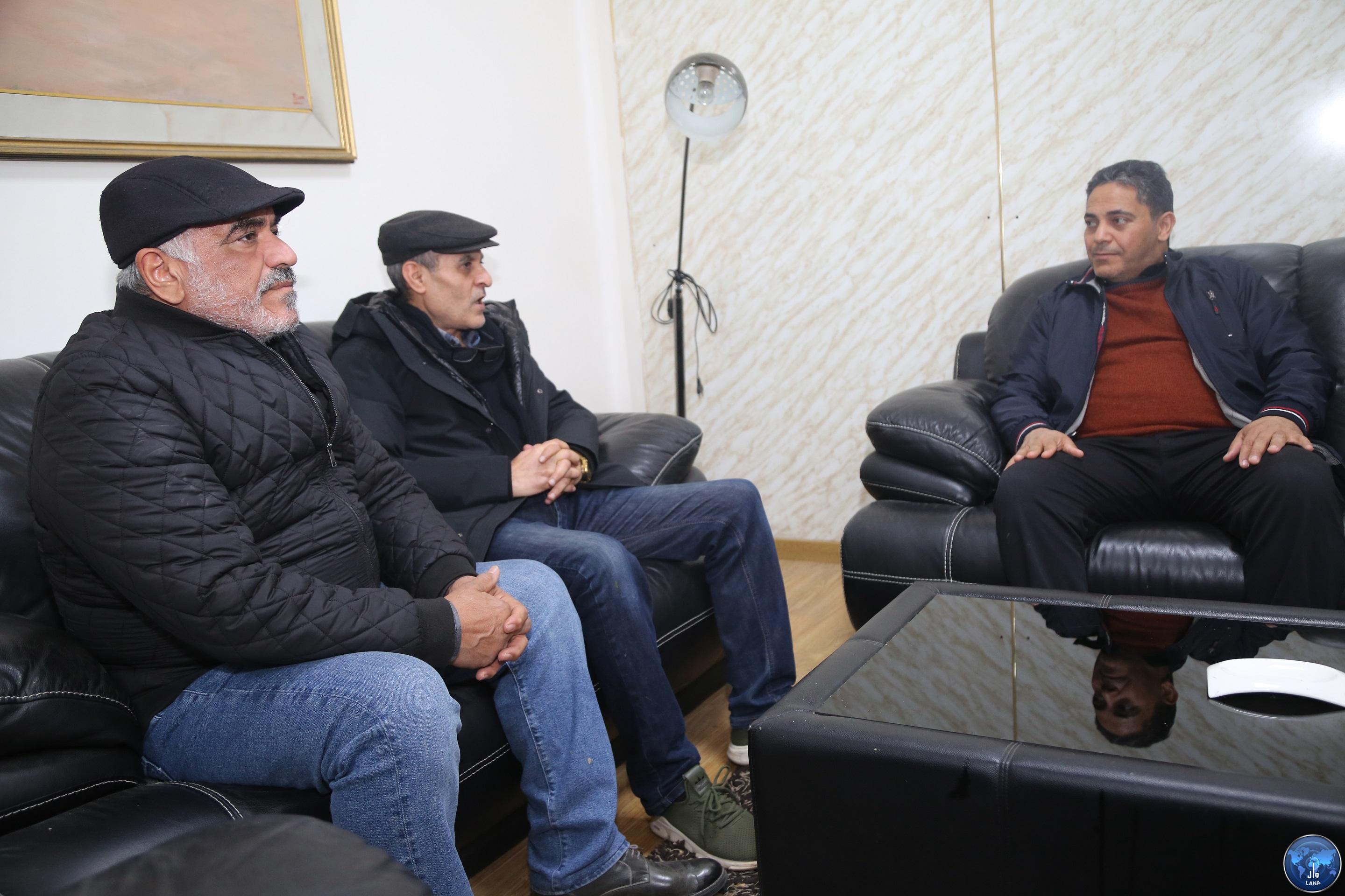 اجتماع رئيس مجلس الادارة بوكالة الانباء الليبية بعميد كلية الفنون 