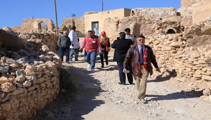 زيارة القافلة الطبية للهلال الاحمر الليبي للمدينة القديمة بنالوت 