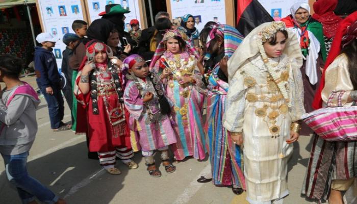 عروض بالزي الشعبي لاطفال طرابلس بمناسبة ثورة 17 فبراير