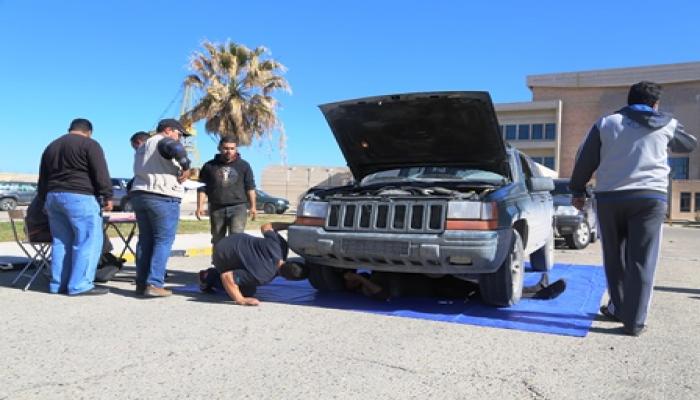 البدء بالكشف الفني للسيارات المشاركة برالي زلاف و جبال اكاكوس 