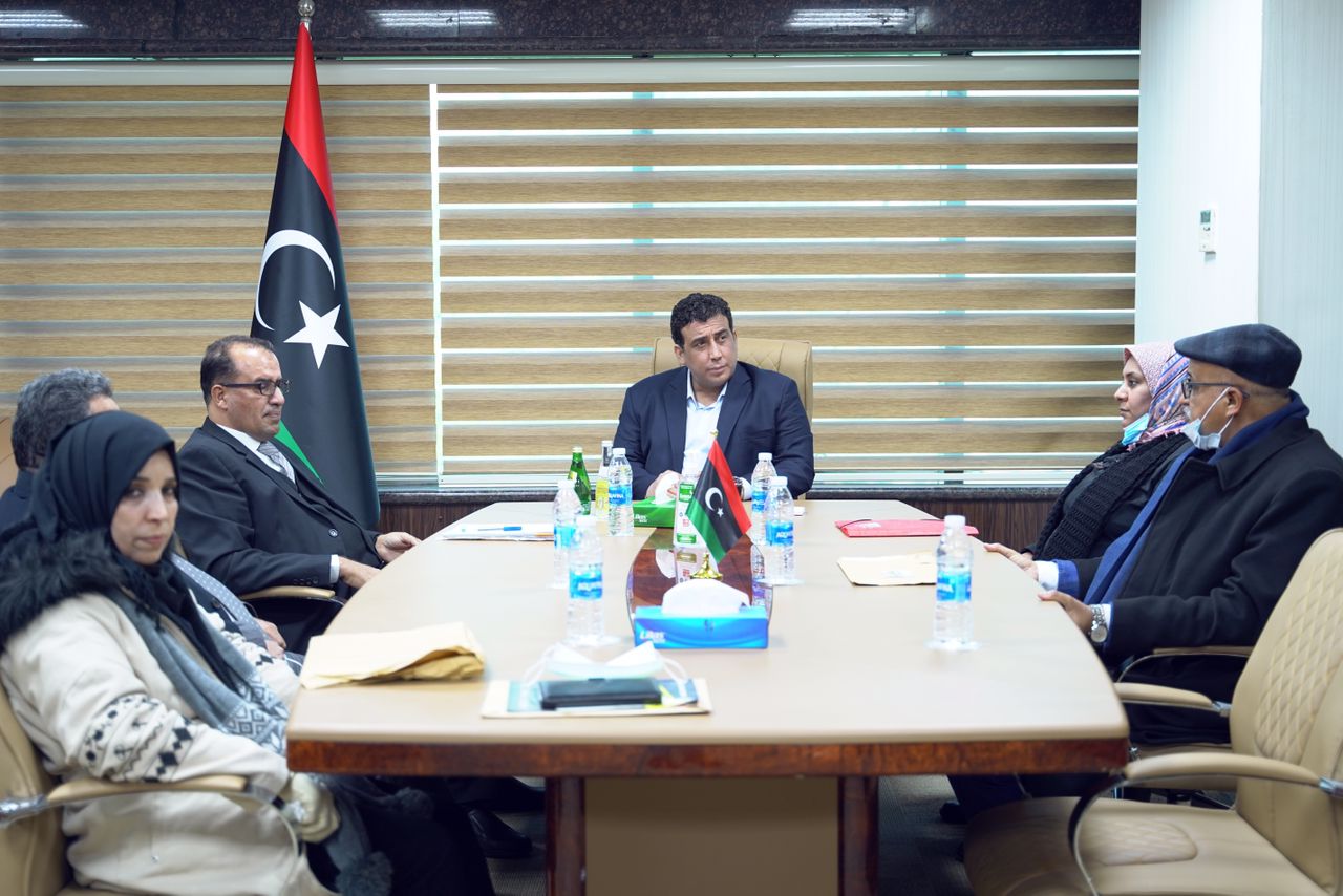 رئيس المجلس الرئاسي يناقش مع وفد من مدينة بنغازي  عددٍ من الملفات التي تتعلق بالمدينة وجامعتها  .
