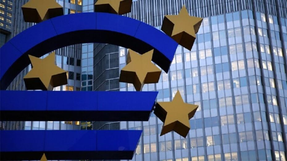 للمرة الأولى منذ 2014.. منطقة اليورو تسجل عجزًا في ميزانها التجاري. 