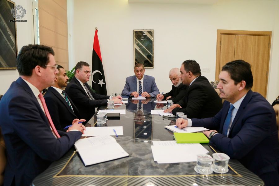 (القطراني) يلتقي القائم بالأعمال والقنصل العام في سفارة اليونان لدى ليبيا