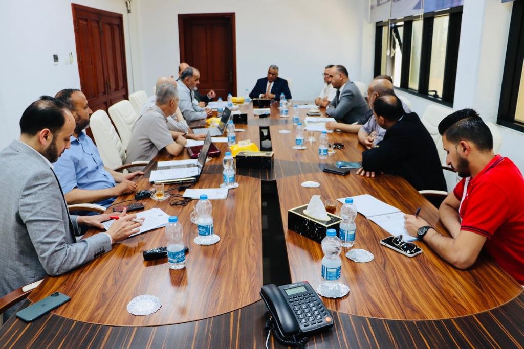 لجنة تفقد خطوط المسارات مشروع الطرق الحديدية تعقد اجتماعها العادي الثاني  بديوان المنطقة الحرة مصراته.