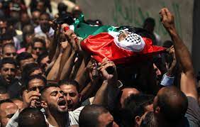استشهاد فلسطيني  واصابة  العشرات  خلال مواجهات اندلعت  مع قوات الاحتلال الصهيوني  .