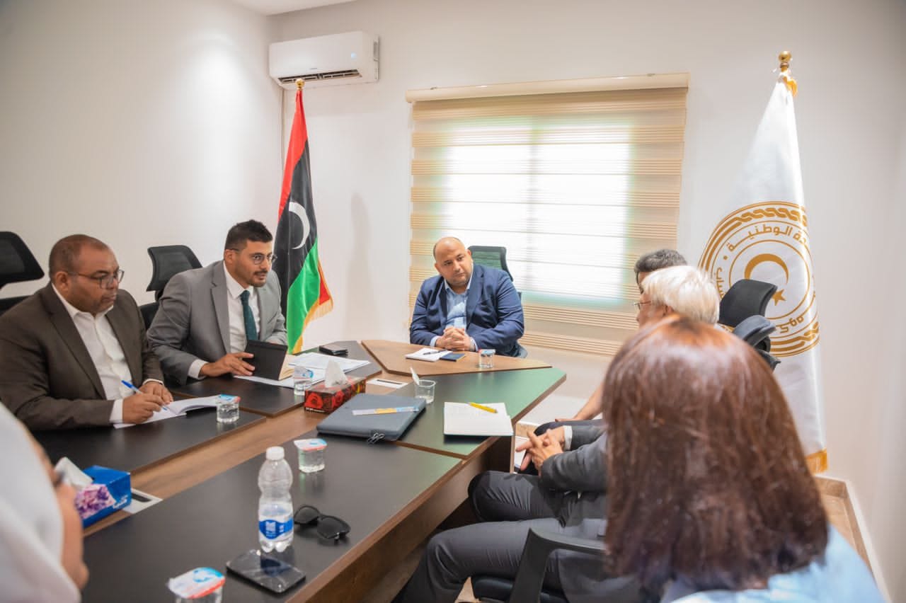 Discuter des aspects de la coopération conjointe entre le ministère de la Jeunesse et le Programme des Nations Unies pour le développement en Libye PNUD.