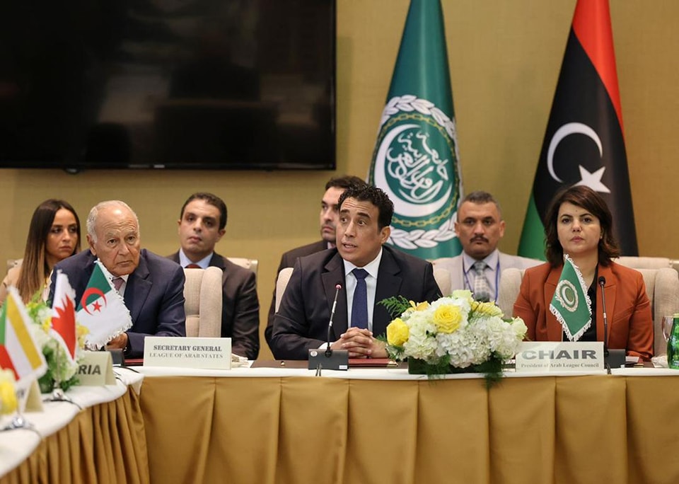 Au siège de la mission libyenne à New York, "Al-Mnefi", accompagné d'Al-Manqoush, ouvre la réunion consultative des ministres des Affaires étrangères des pays arabes.