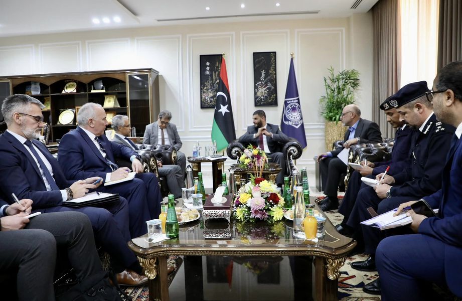 The Minister of Interior meets the French ambassador to Libya.