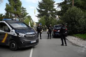 اسبانيا : تشديد الإجراءات الأمنية حول المباني العامة والدبلوماسية بعد الرسائل الملغومة .