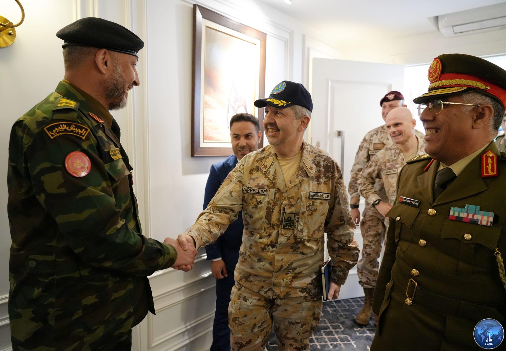 Des pourparlers libyo-italiens sur la coopération dans le domaine militaire et la formation.