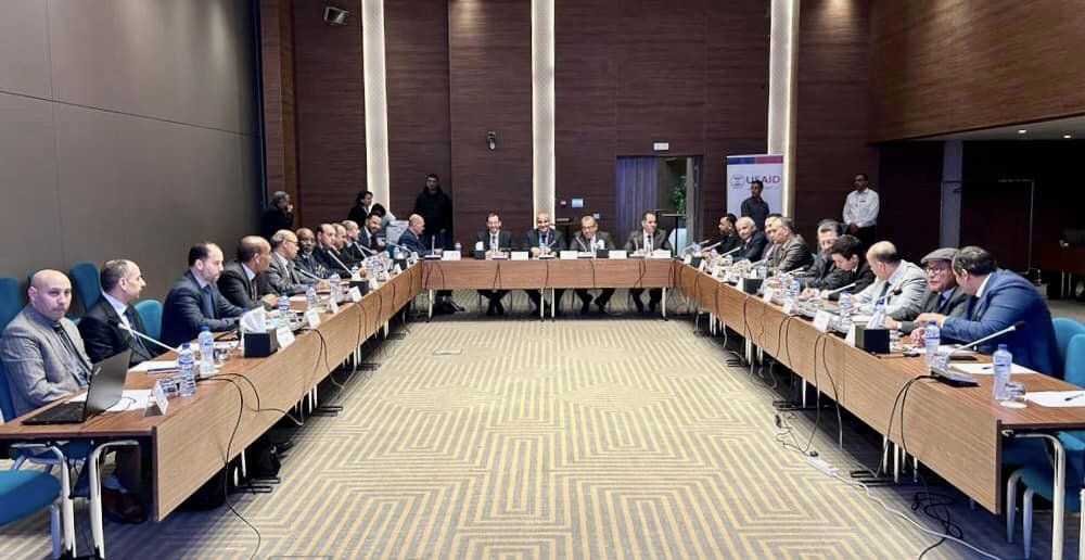 Departments of the Central Bank of Libya in Tripoli and Benghazi hold a meeting in Tunis.