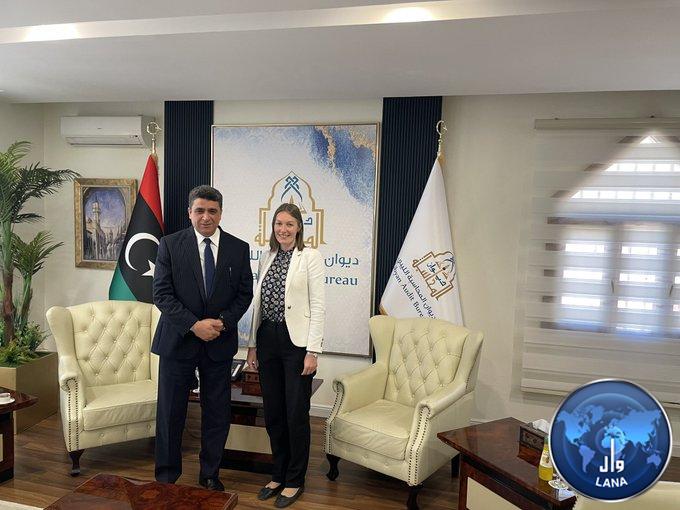 L'ambassadrice-adjointe britannique après sa rencontre avec M.Shakshak : "La transparence des fonds publics est nécessaire pour s'assurer que les ressources de la Libye sont utilisées au profit de tous les Libyens".