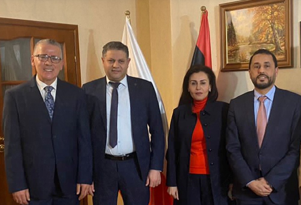 Mme. Al-Talib ; reçoit la tâche de gestion de l’ambassade de Libye à Varsovie de l'ancien ambassadeur, M. Saleh al-Makhzoum.