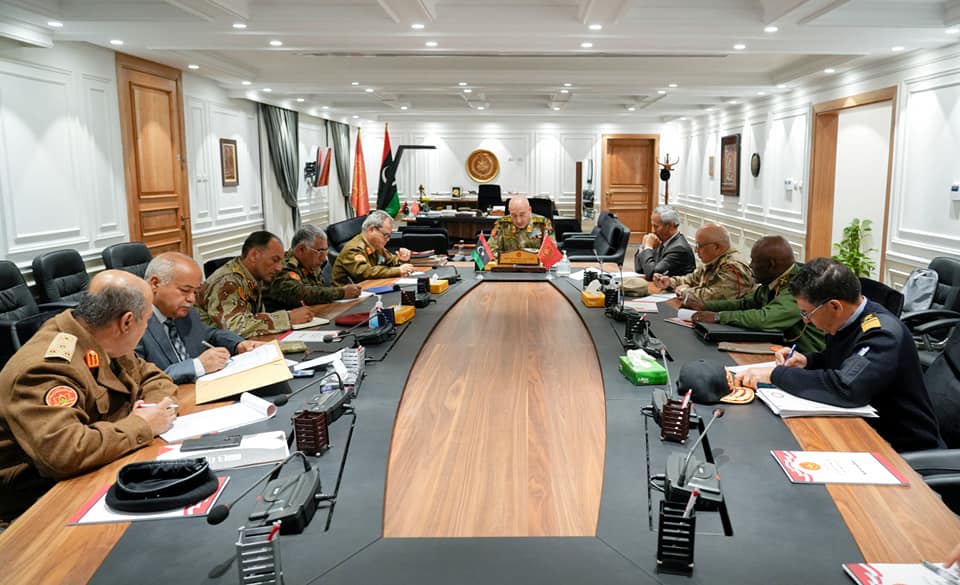 General Staff of the Libyan Army discusses activating the role of military institutions.