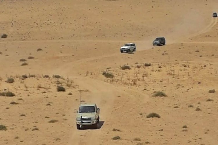 Des unités de la garde-frontière - secteur Al-Assa - continuent de déployer ses patrouilles pour sécuriser les frontières entre la Libye et la Tunisie.