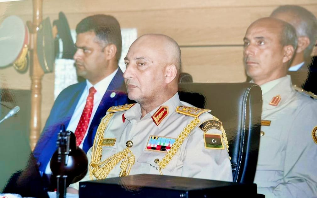 Le général al-Haddad, préside la délégation libyenne participant aux travaux de la dixième réunion du Conseil des ministres de la défense et à la onzième réunion du comité des chefs d'état-major qui s'est tenue à Alger.