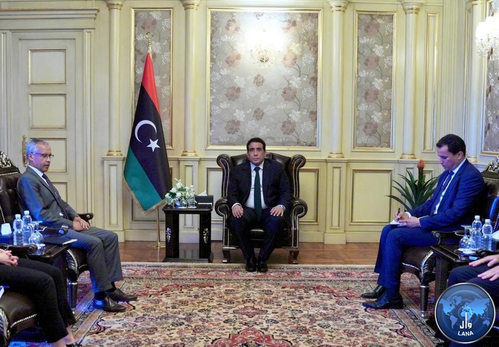 M. al-Menfi / Ambassadeur de France en Libye / réunion.