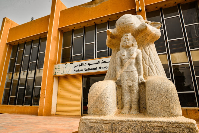 مسؤولة سوادنية : قوات الدعم السريع تسيطر على المتحف القومي في الخرطوم .