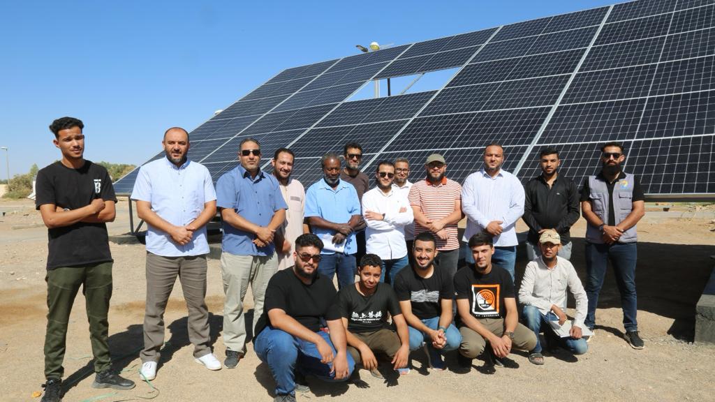بلدي الجفرة يتسلم محطة للطاقة الشمسية بسوكنة .