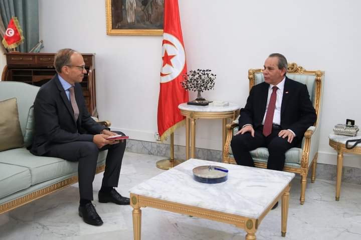 البنك الأوروبي للاستثمار يؤكد دعمه لتونس لتنفيذ مشاريع في مجالات مختلفة
