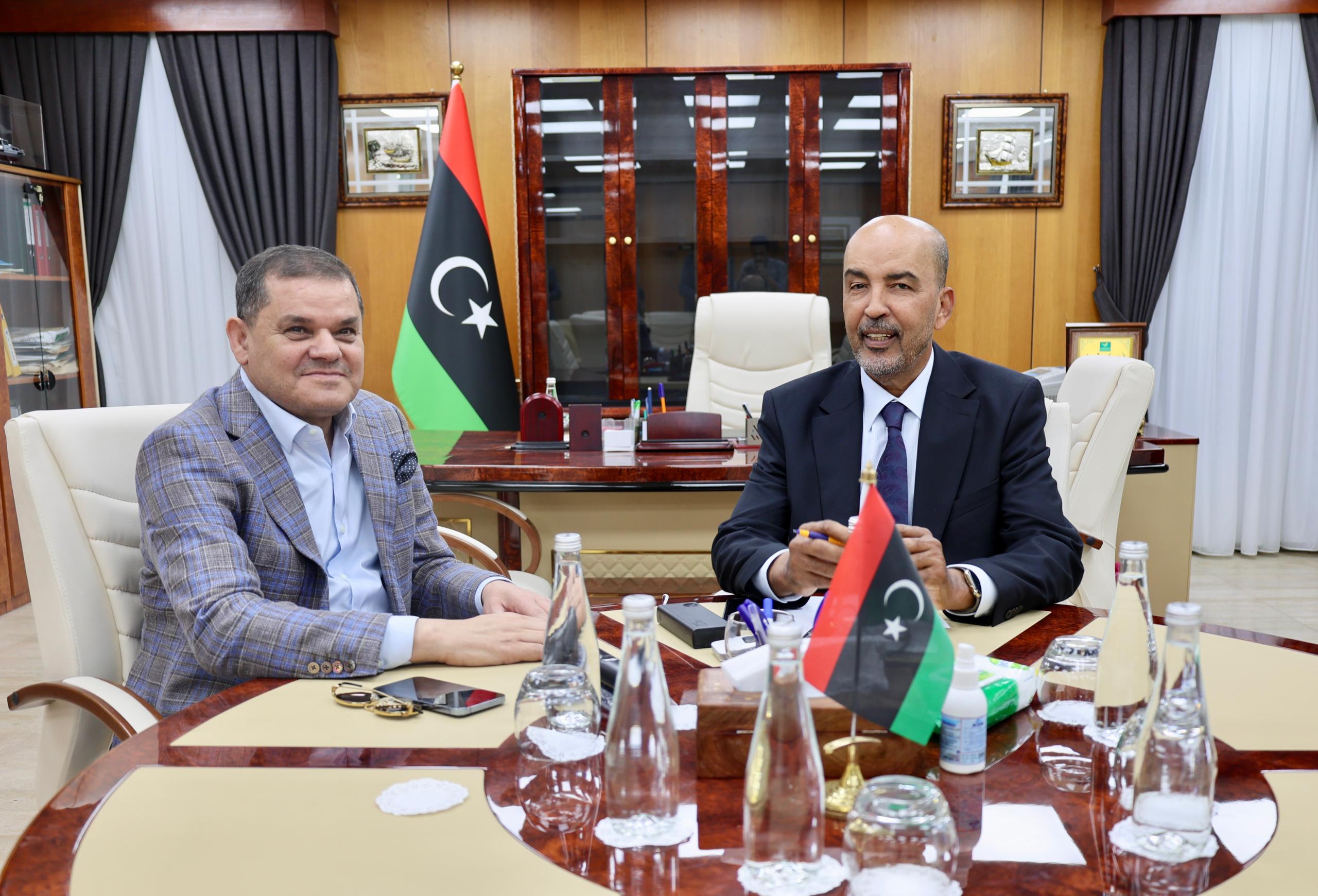 Al-Koni discusses with Al-Dabaiba the implementation of strategic projects in the southern regions