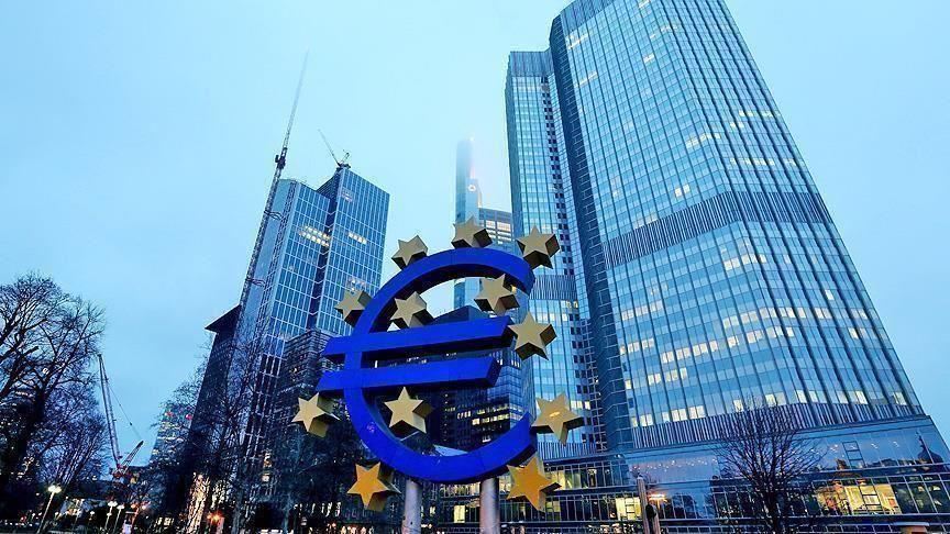 وزير المالية البلغاري يعلن احتمال إرجاء موعد الانضمام إلى منطقة اليورو بضعة أشهر .