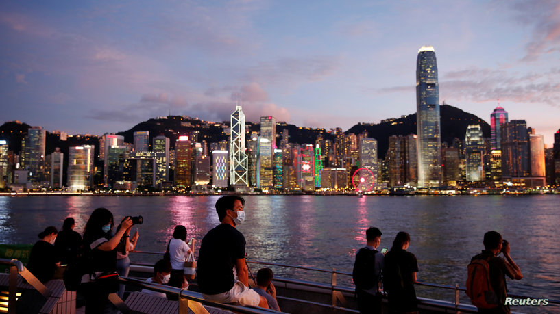 مشرعو هونغ كونغ يوافقون بالإجماع على قانون جديد للأمن القومي .