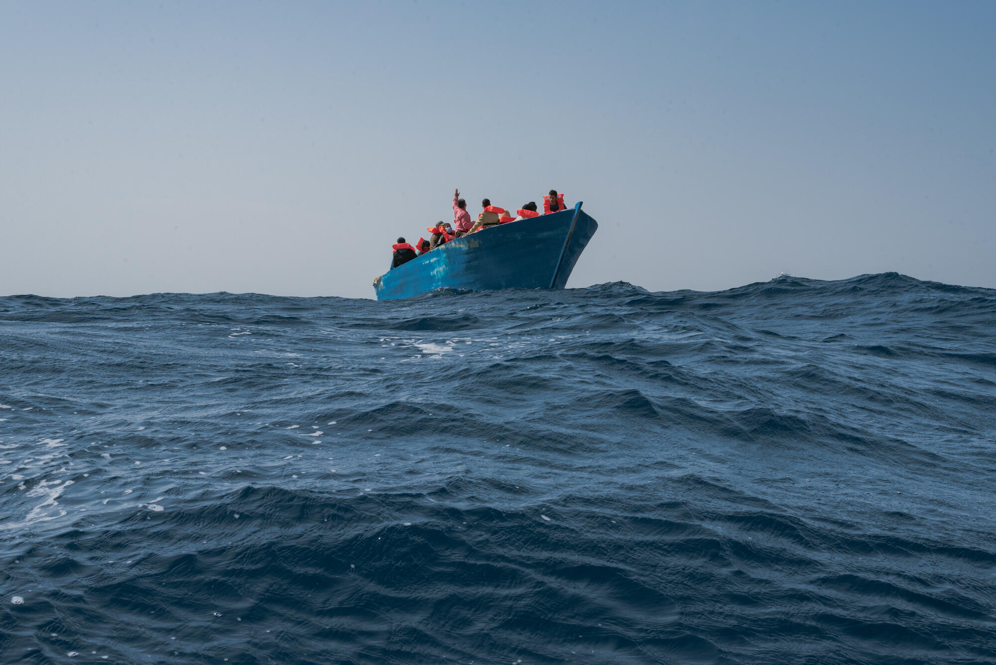  صحيفة يونانية: مسار جديد لقوارب الهجرة غير النظامية من ليبيا .