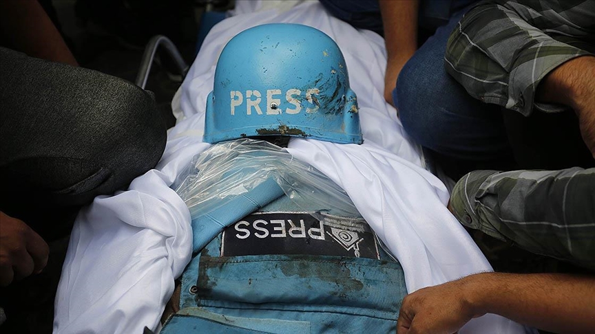 باستشهاد 3 صحافيين يرتفع عدد الشهداء الصحافيين في غزة يرتفع إلى 136 .