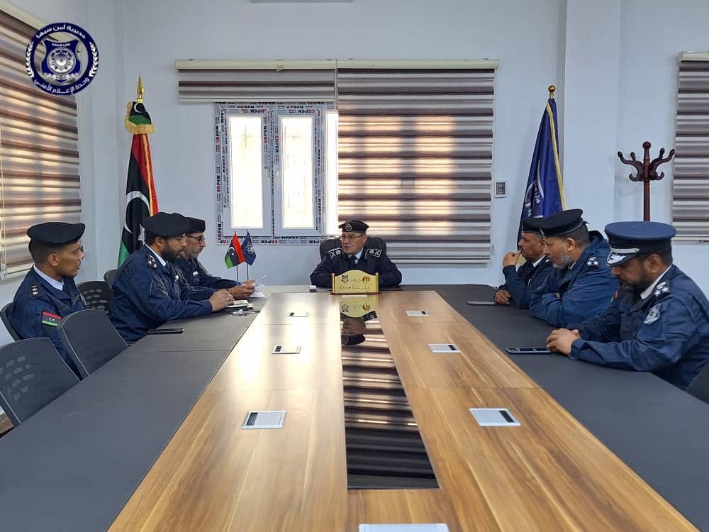 Sabha Security Director meets with directorate's leaders.