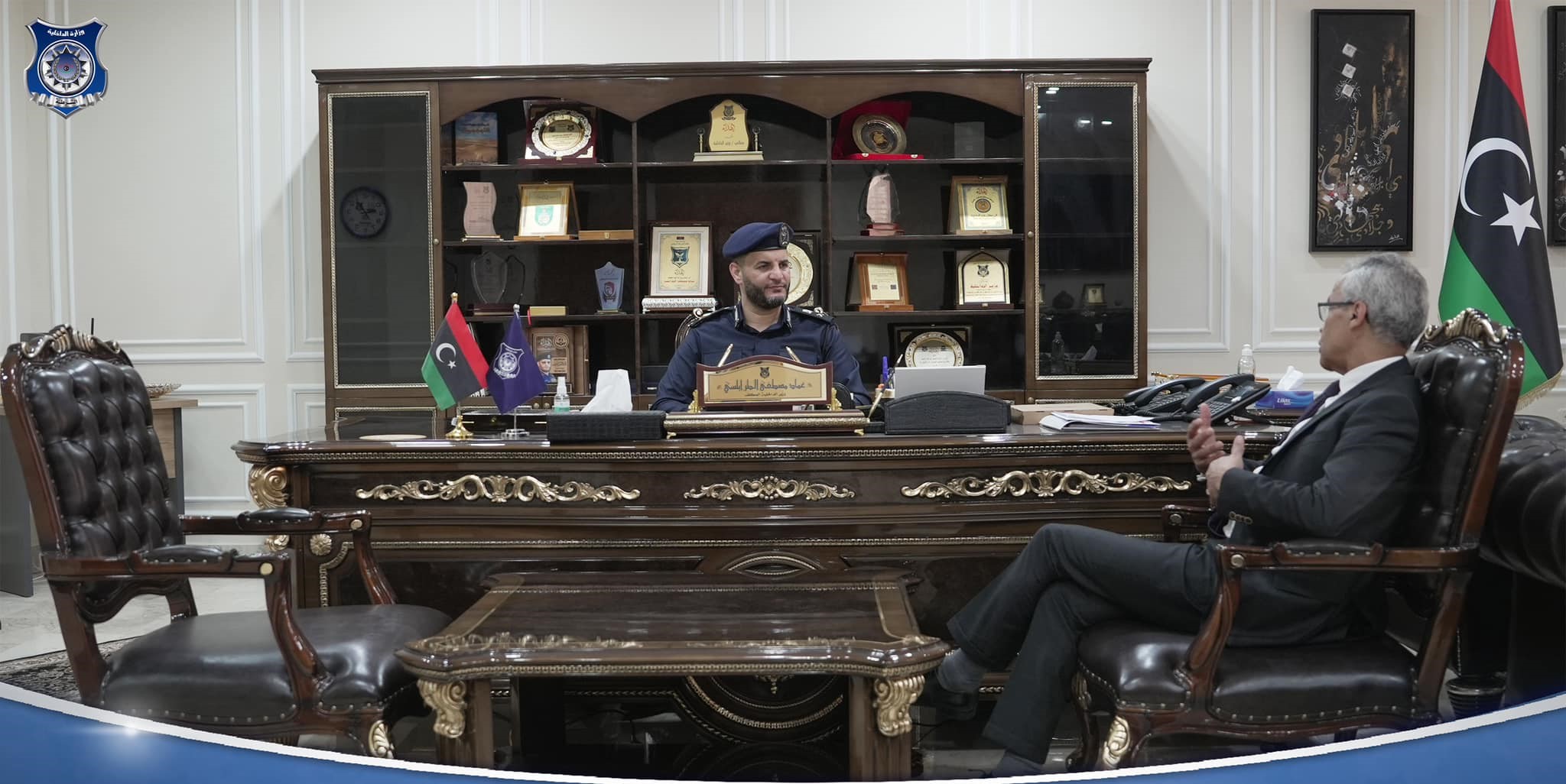  وزير الداخلية المكلف بحكومة الوحدة الوطنية يلتقي  السفير الفرنسي لدى ليبيا . 