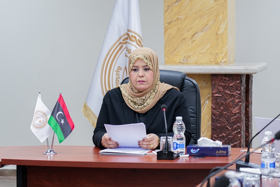 (  وفاء الكيلاني ) تعلن إحالة المخصصات المالية الخاصة بمنحة الزوجة والاولاد من مصرف ليبيا المركزي لحساب الوزارة .