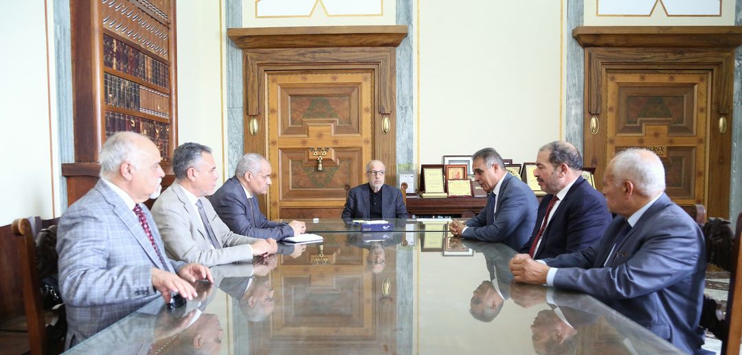 Al-Kabir discusses the economic situation with members of the Economic Committee of the High Council of State.