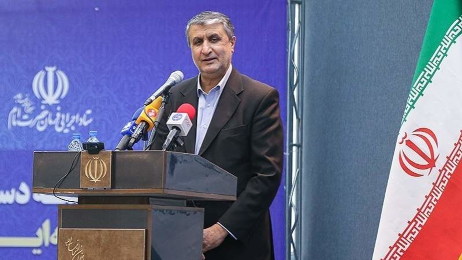 إيران تستضيف أول مؤتمر نووي دولي في مايو المقبل . 