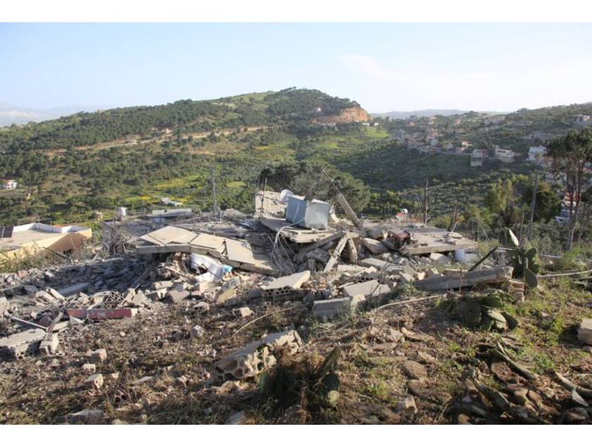  إصابة تسعة مواطنين  لبنانيين، في قصف إسرائيلي لمنزل  جنوبي لبنان .