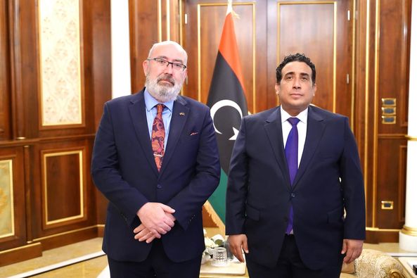 Al-Manfi discusses with the British Ambassador the developments in the political situation in Libya.