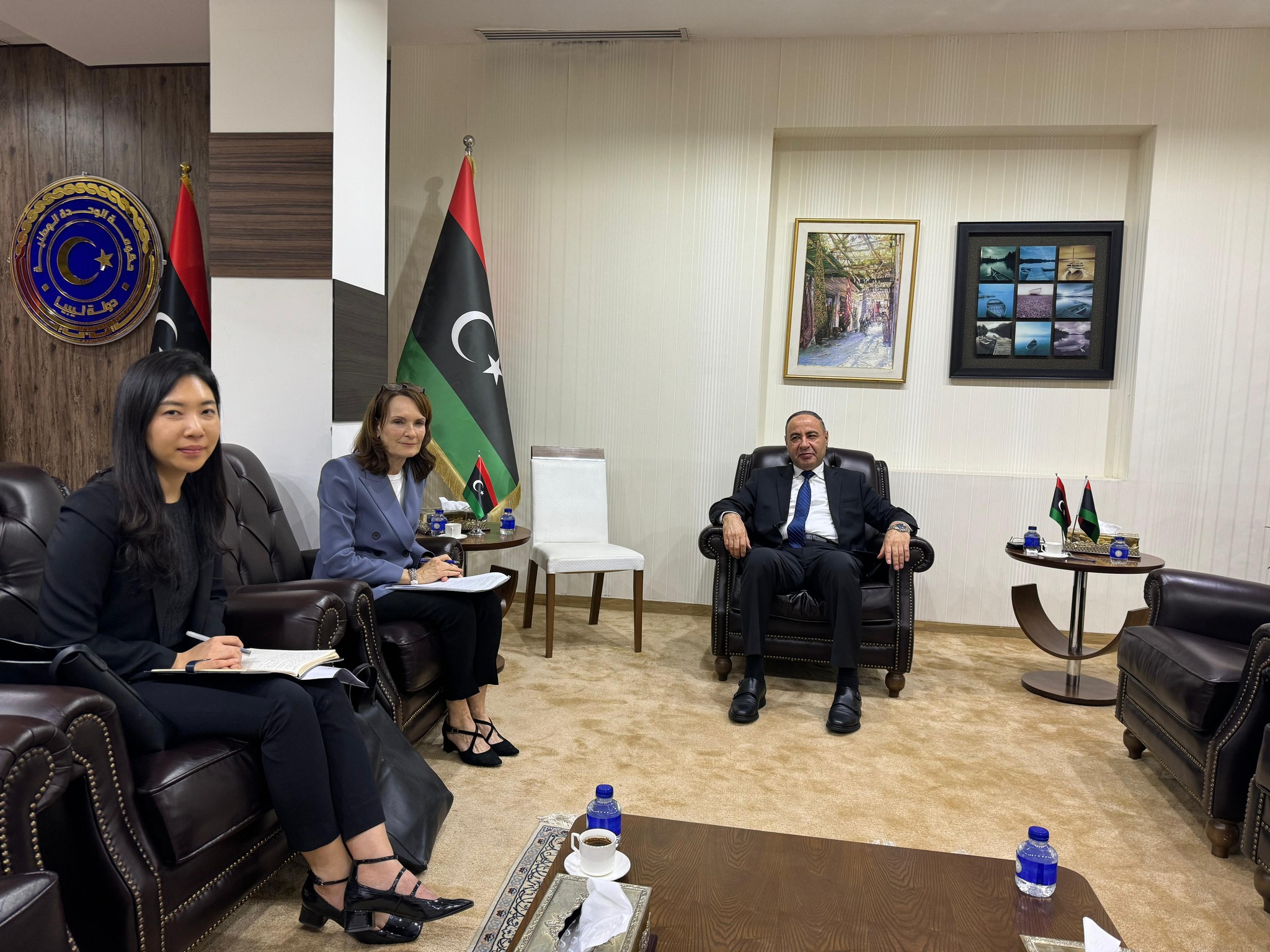 جورجيت غانيون تبحث مع المكلف بتسيير وزارة الخارجية مبادرات التنمية المستدامة في ليبيا.