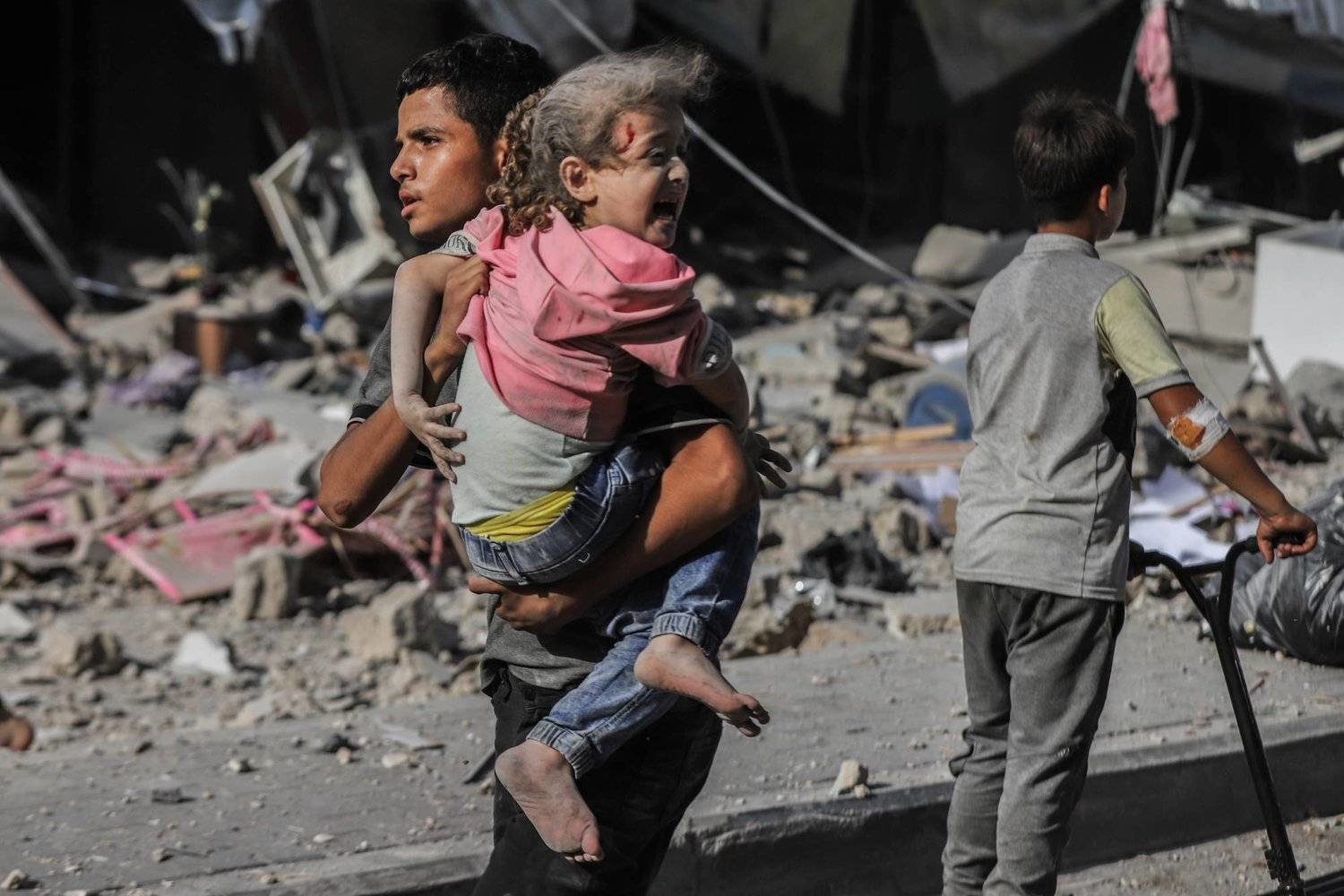 اليونيسف : استشهاد ما يقرب من 14 ألف طفل في غزة منذ بدء الحرب.