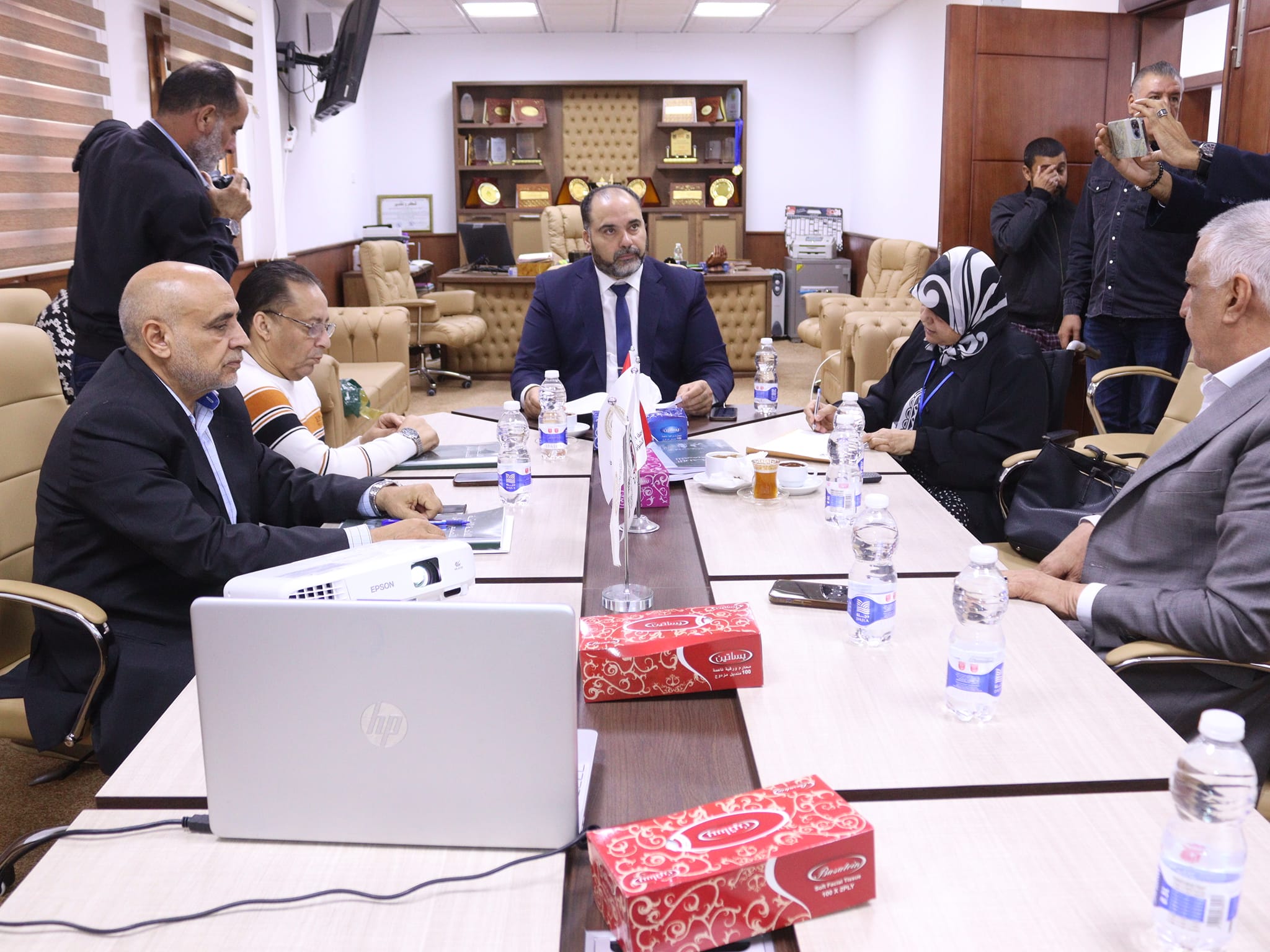  لجنة اعداد اللائحة الليبية للتصميم الشامل تعقد اجتماعها بدار الوفاء .