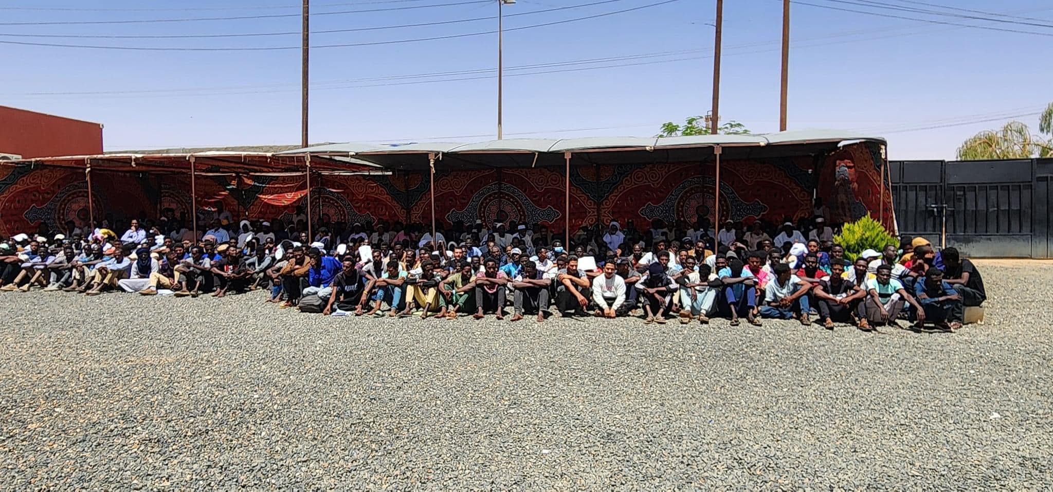 المؤسسة الوطنية لحقوق الإنسان تطلع على الأوضاع الإنسانية للنازحين واللاجئين من جمهورية السودان بمدينة الكفرة .