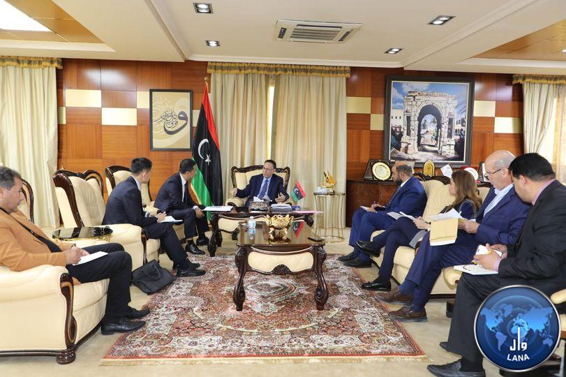    تعزيز العلاقات الليبية - الصينية في المجالات الاقتصادية والتجارية
