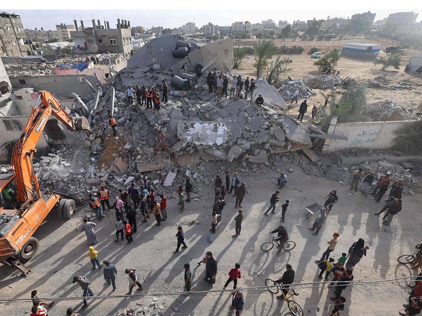 ارتفاع حصيلة  شهداء العدوان الإسرائيلي  على غزة، إلى 34262 شهيدا.