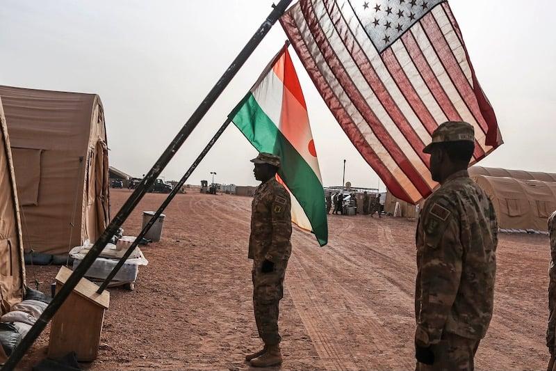 الخارجية الأمريكية ترسل وفدا إلى النيجر لبحث سحب أكثر من ألف جندي أمريكي
