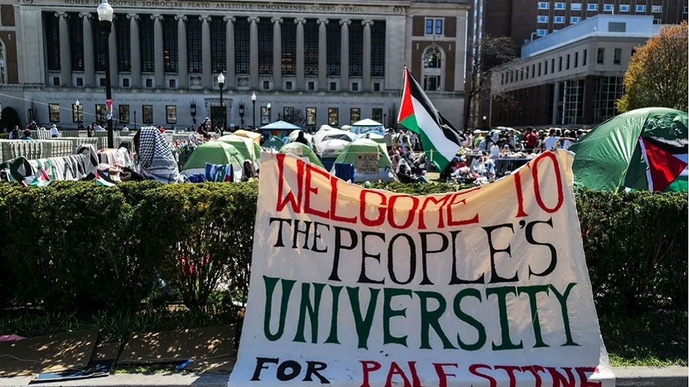 جامعة كولومبيا الأمريكية تبدأ  فصل الطلاب المحتجين ضد الكيان الصهيوني