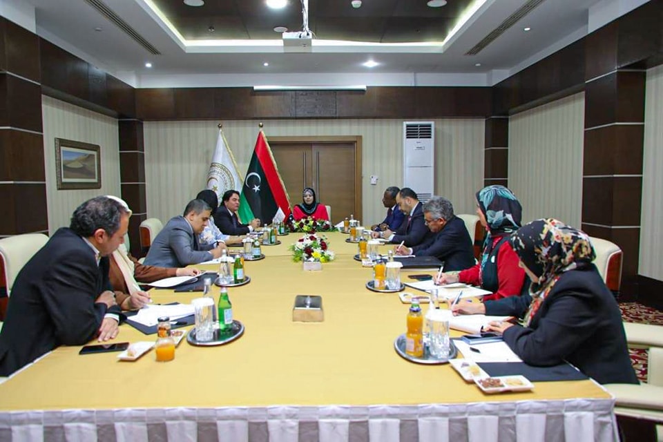  الكيلاني تجتمع مع  وفد خبراء الجامعة العربية للتحضير لاعداد التصنيف الليبي للاعاقة .