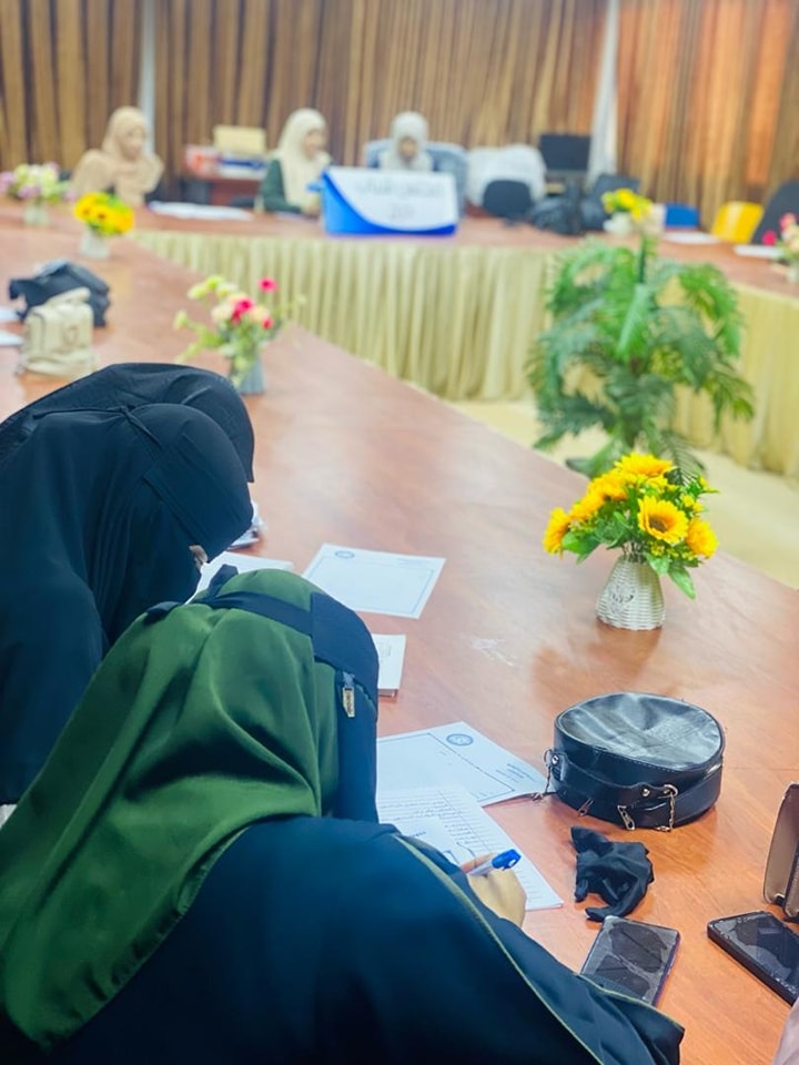 المجلس المحلي للشباب ببلدية درج ينظم جلسة حوارية تحت عنوان ((الأمن السيبراني وحماية المرأة من الجرائم الإلكترونية)) . 