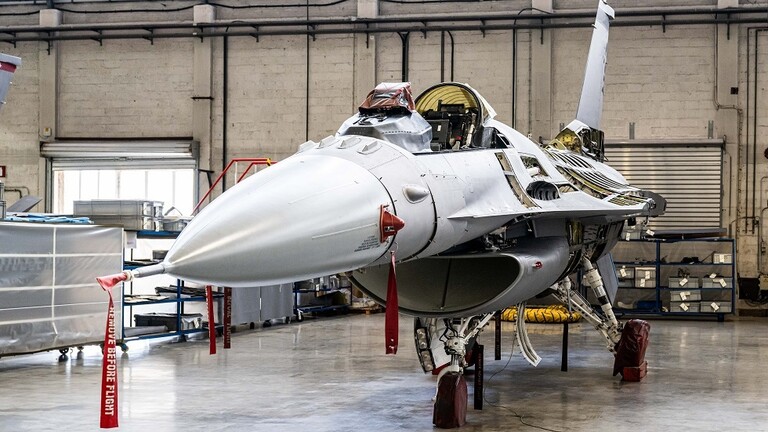 أوكرانيا تكشف عن الموعد المتوقع لتسلّم مقاتلات إف-16 الأمريكية