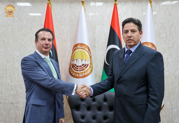 Al-Aqouri meets with the Greek Consul at the headquarters of the House of Representatives in the city of Benghazi.
